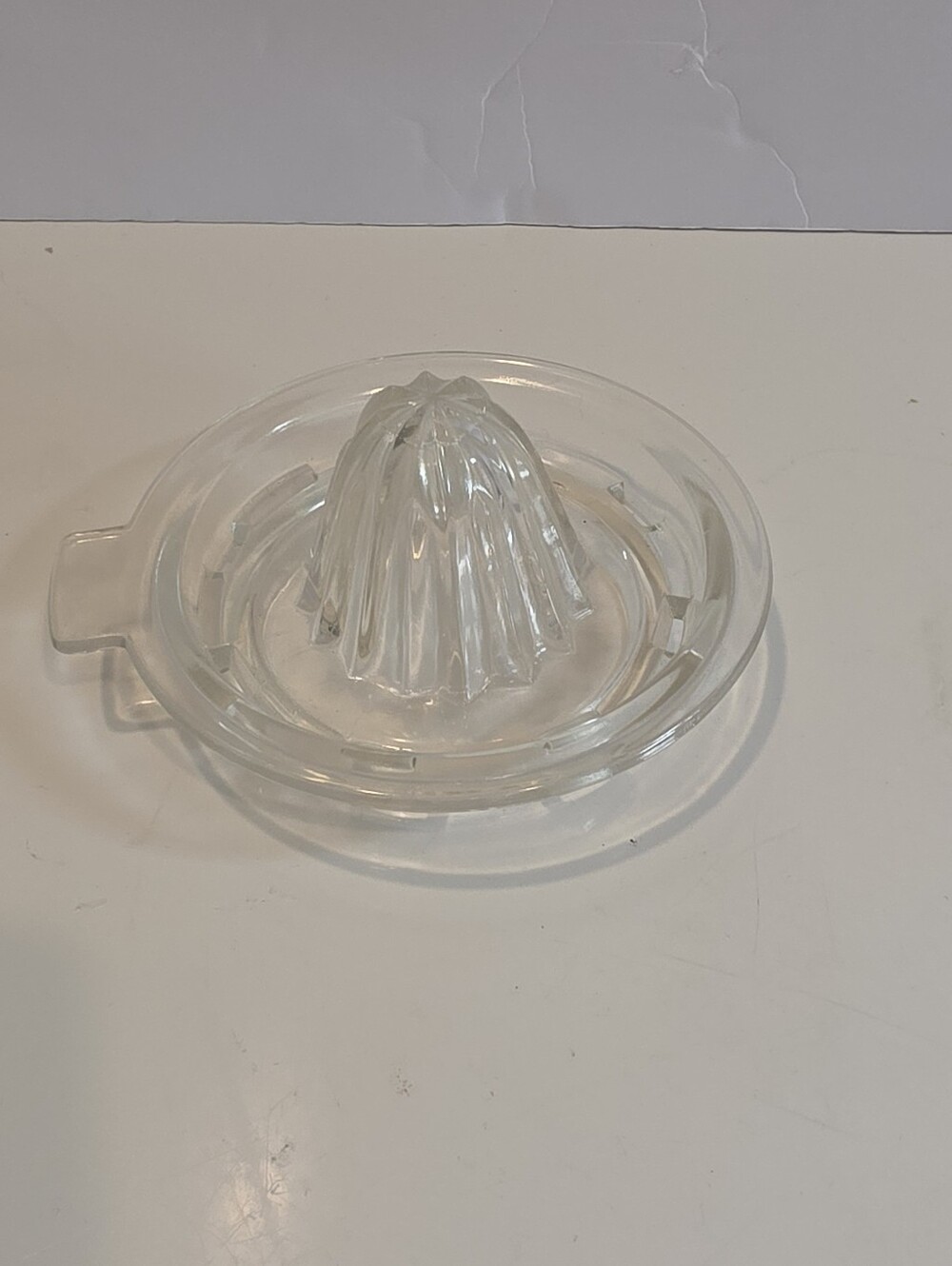 Clear Glass Citrus Juicer Reamer